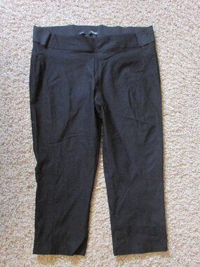 NWOT Simply Vera Wang Large P Black Capri Pants Pull On Dressy Rayon Blend